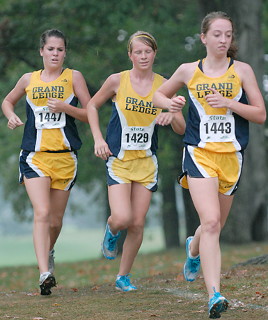 Lindsey Smith, Anna Bensel, Jessie Rhodes