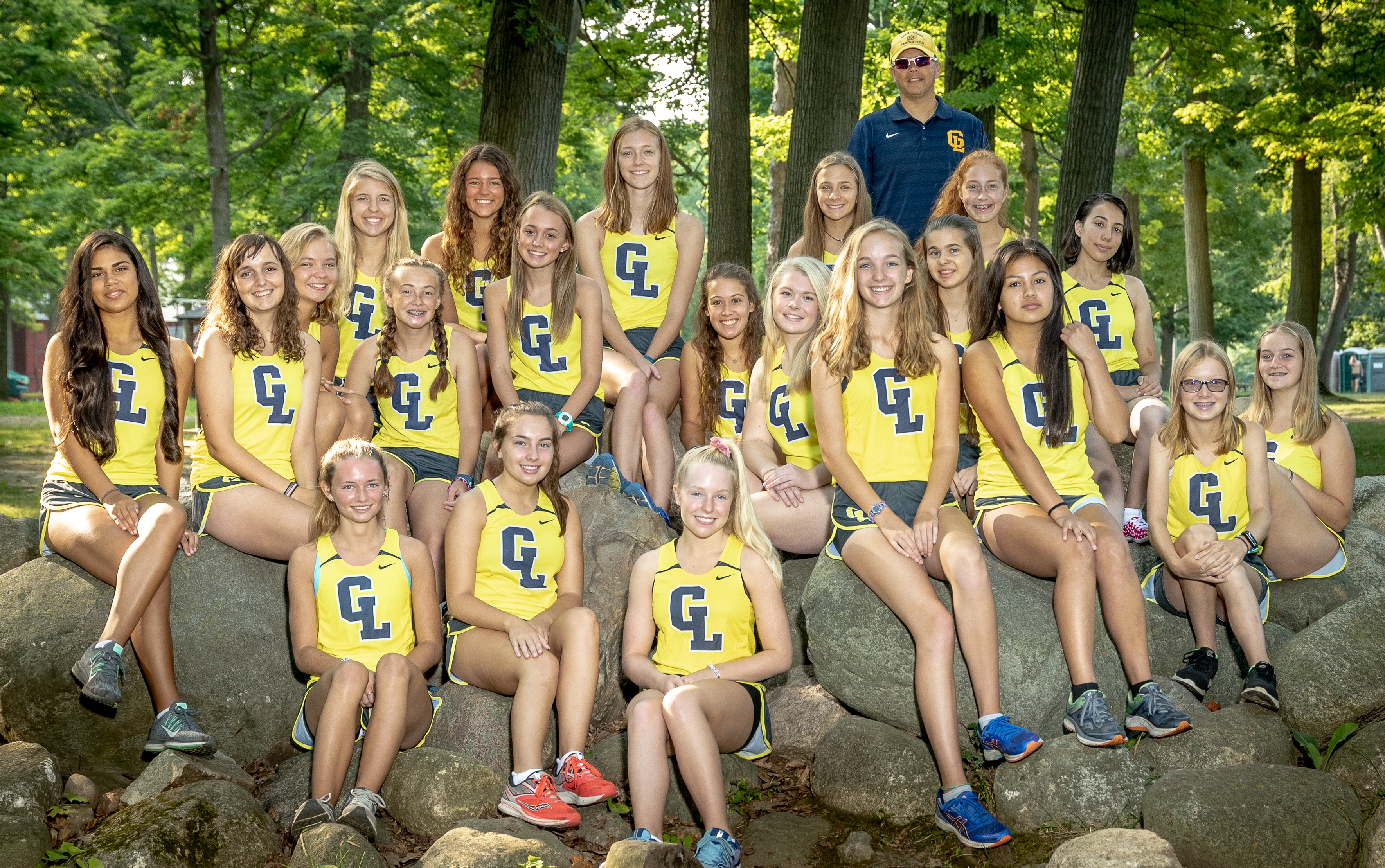 2018 Cross Country Team
